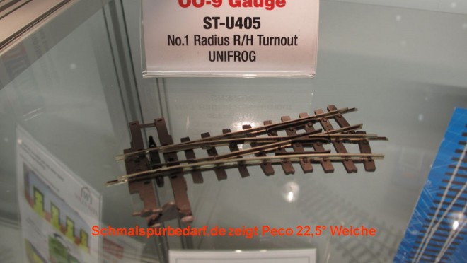 Peco ST-U405 01.jpg