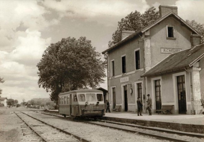 X 902 Richelieu 1960.jpg
