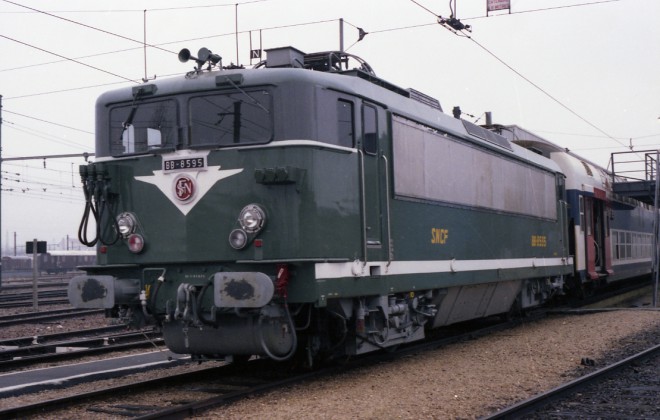 BB 8595 (2).jpg