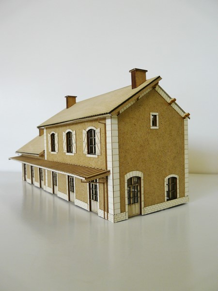 BOIS MODELISME GARE PLM HO 4 (1 87 H0).JPG
