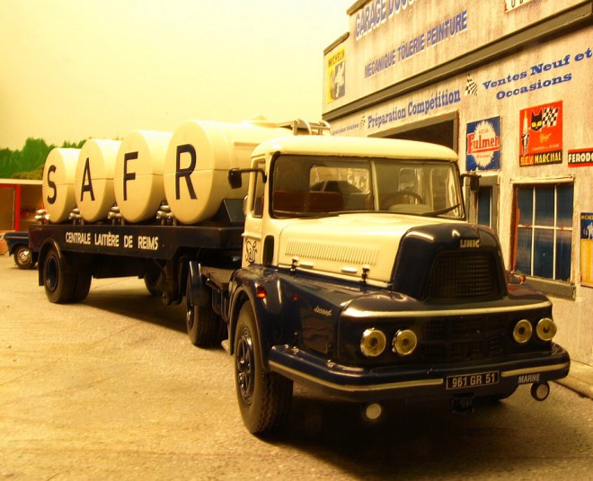 UNIC LAITIER.1.JPG