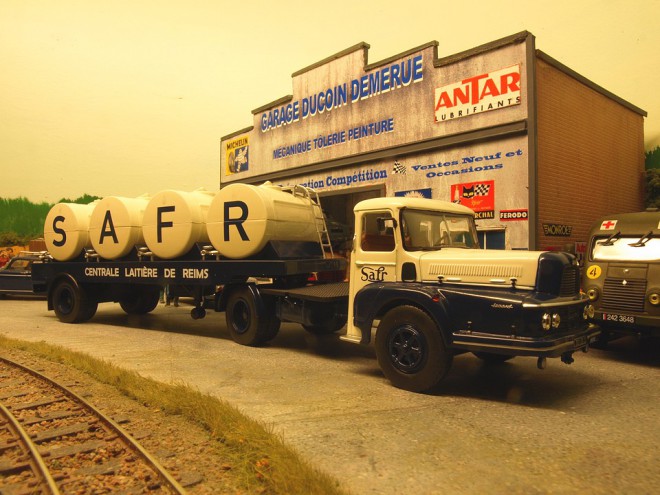 UNIC LAITIER.2.JPG