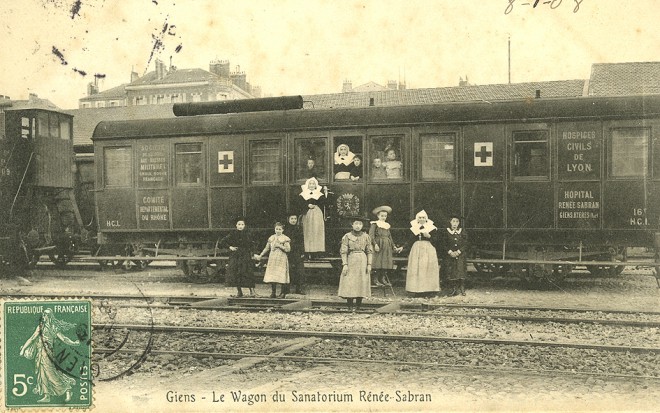 PLM Voiture sana Hospices Civils de Lyon (1).jpg