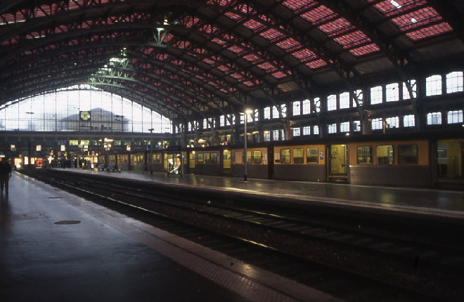 Gare de Flandres.jpg