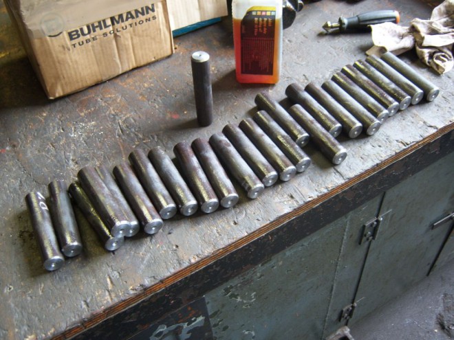 Sentretoises en fabrication chez EWK 2016.jpg