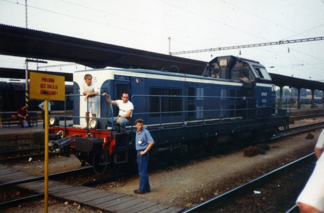 img033.jpg