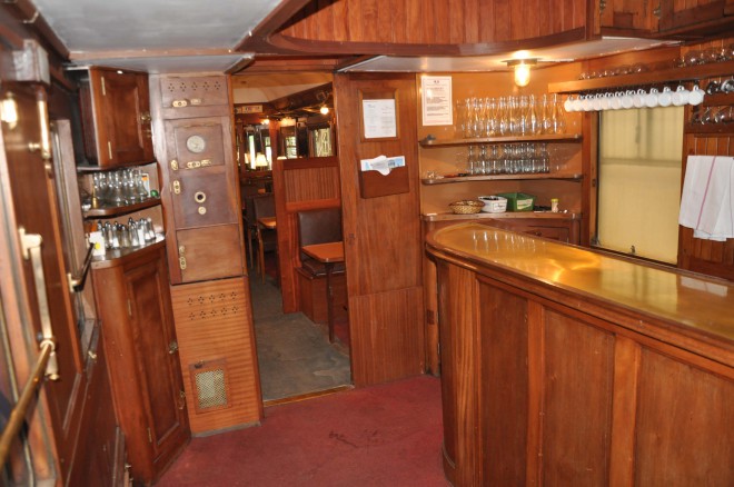 0-CFTV voiture restaurant02.jpg
