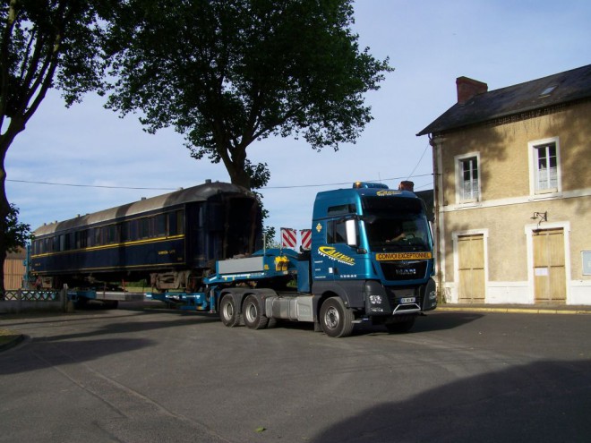 100_9171s.jpg