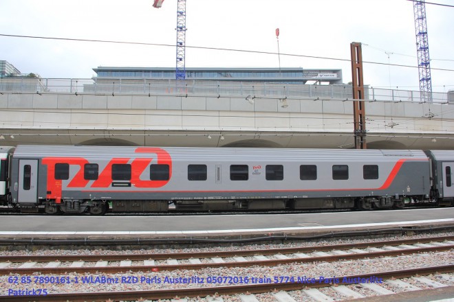 62 85 7890161-1 WLABmz RZD Paris Austerlitz 05072016.jpg